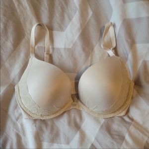 Victorias Secret Fabulous Padded Plunge Bra Nude Lace Size 32DD